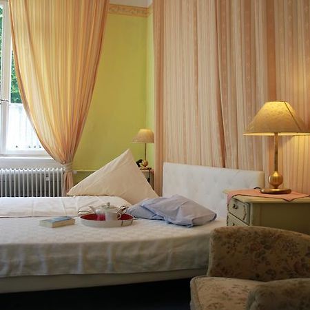 Hotel Waldfriede Darmstadt Zimmer foto