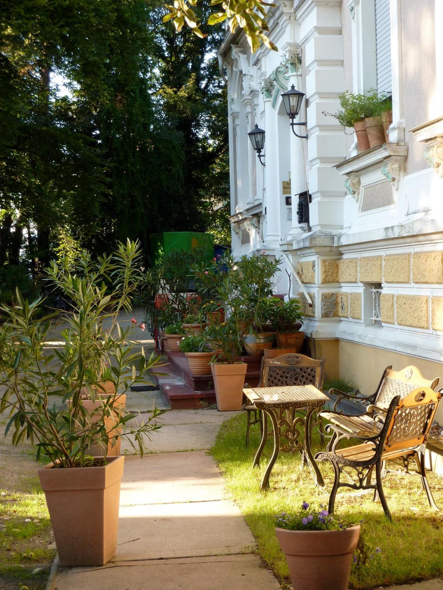 Hotel Waldfriede Darmstadt Exterior foto